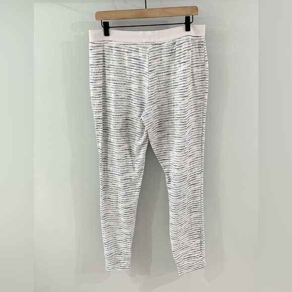 Danskin Gray Stripe Pajama Lounge Pants Size Large - Picture 6 of 6